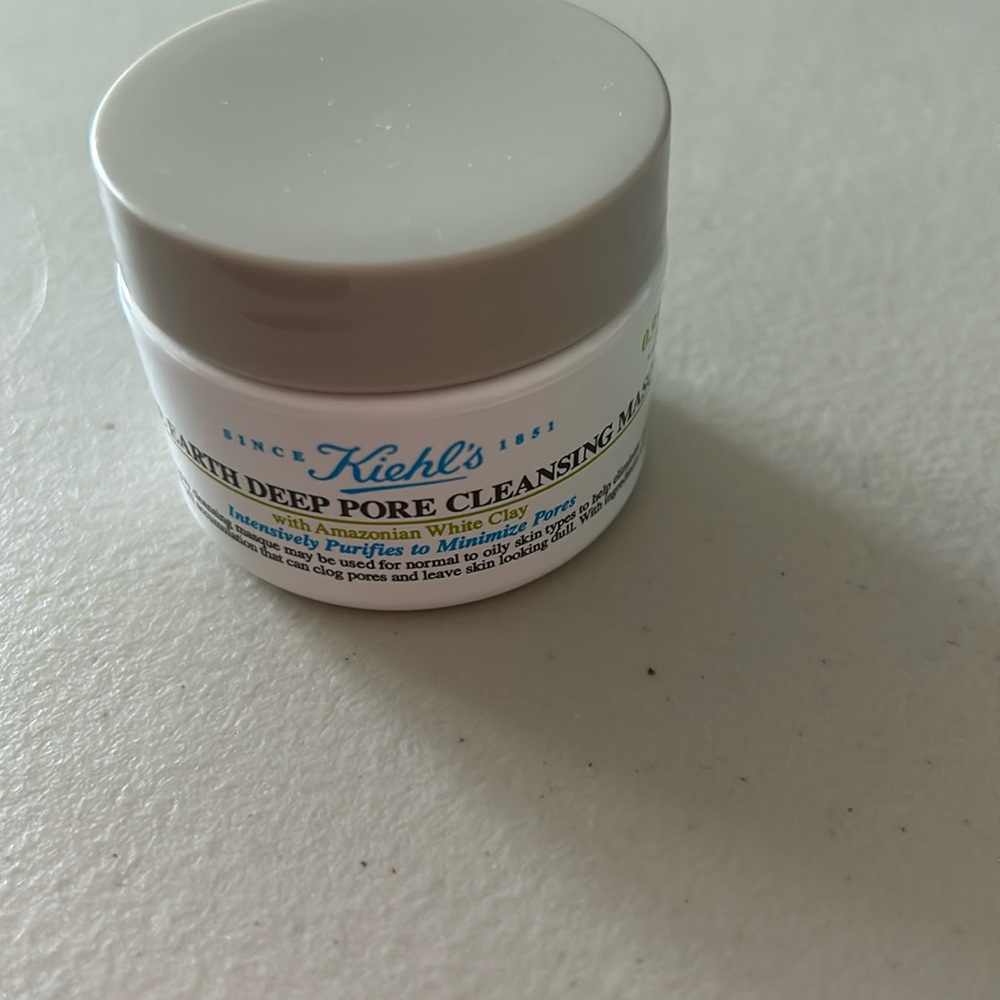 Brand new Kiehls earth mask